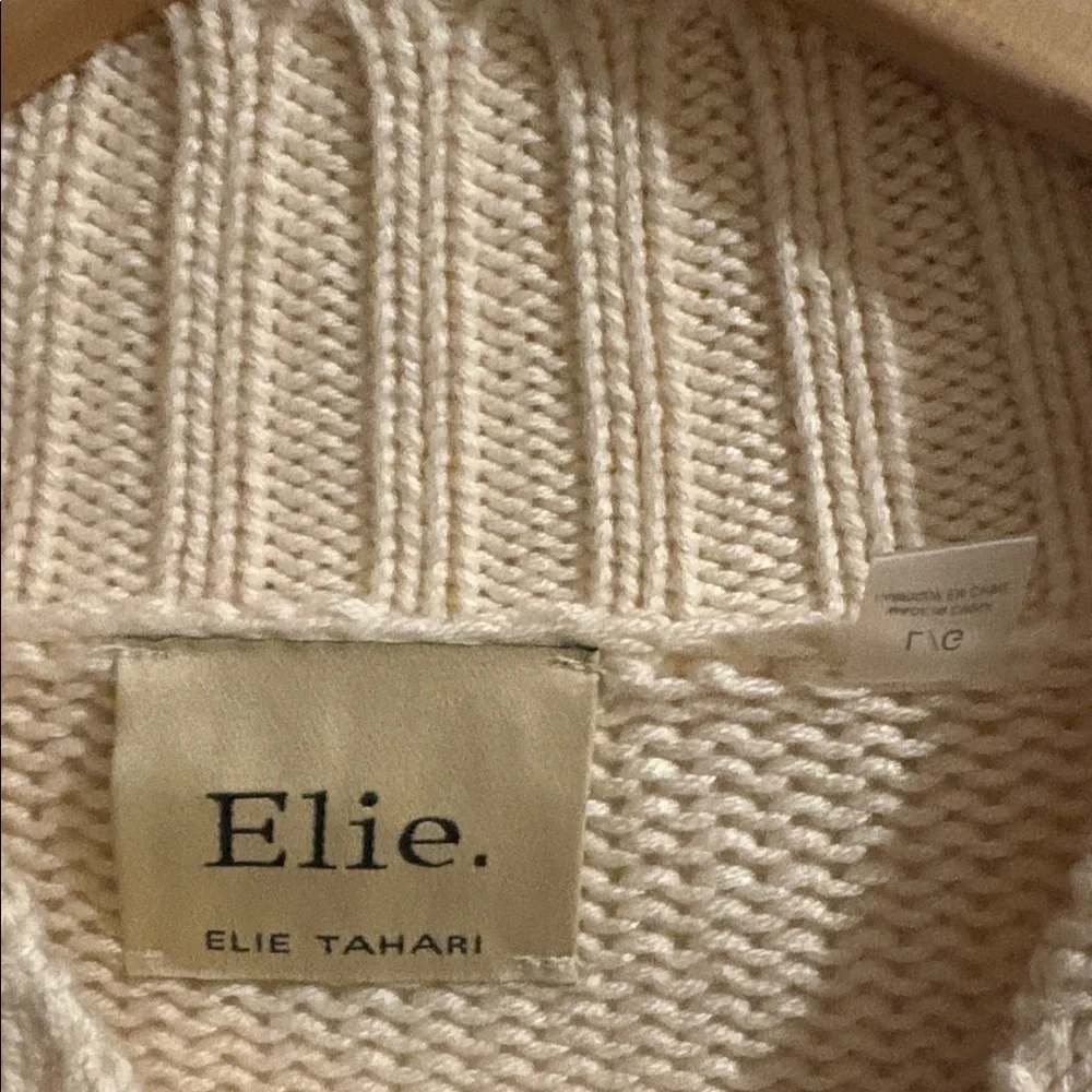 Elie Tahari Ivory Wool Blend Cable Knit Sweater Relaxed Fit Dolman Long Sleeve